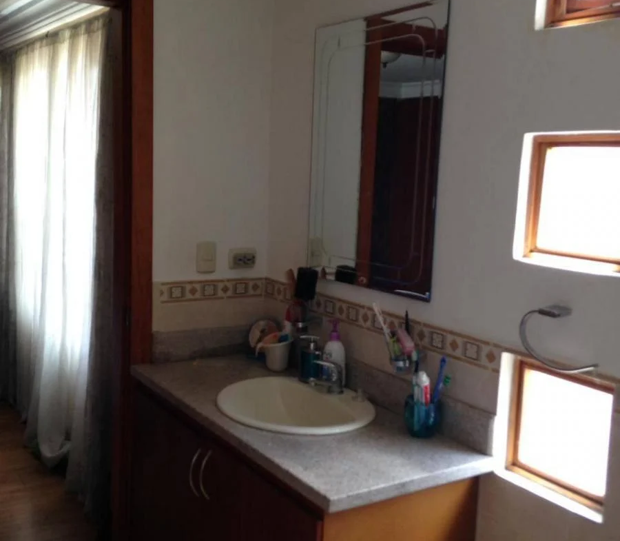 Casa Cuenca Sector Primero de Mayo Urb. Privada 192063CE