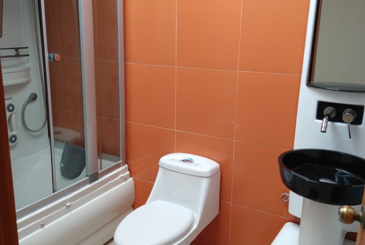 Casa Av del Tejar 3 pisos