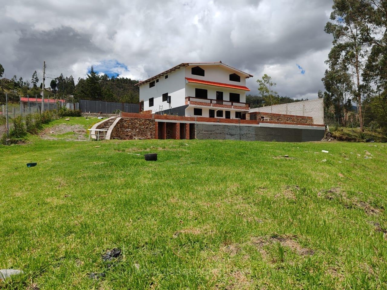 Quinta en Venta Ricaurte Cuenca 2000 m²