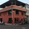 casa rentera en venta en Guayaquil fachada esquinera doble