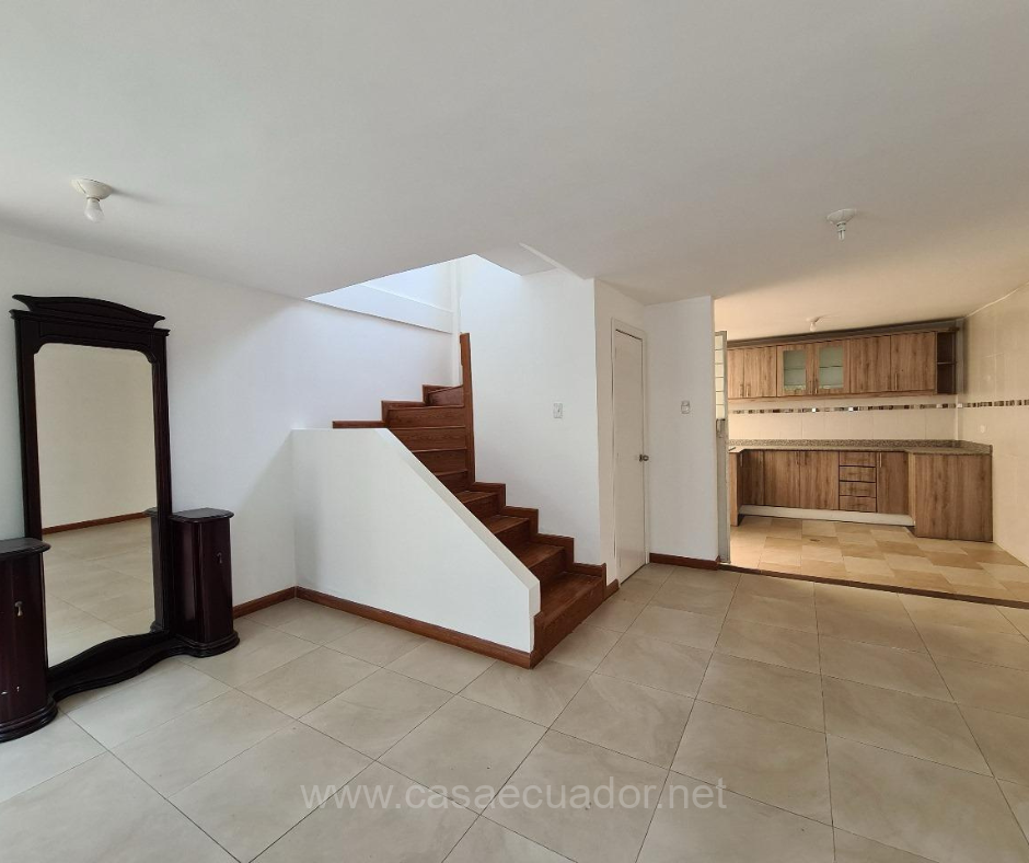 Casa en venta en La Armenia Conocoto dentro de conjunto privado