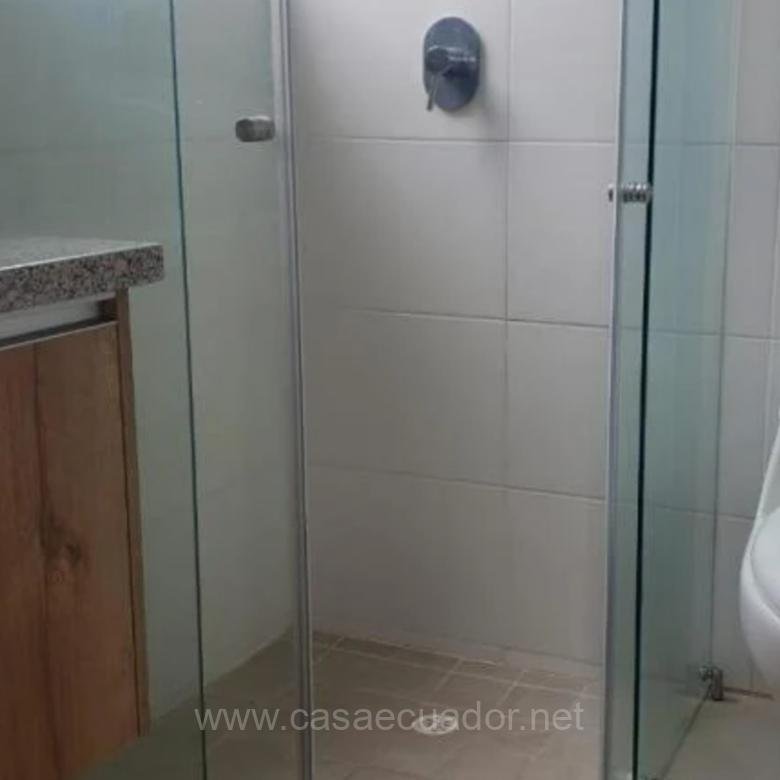 Casa en Renta en Conjunto Privado Tanda Nayón Quito