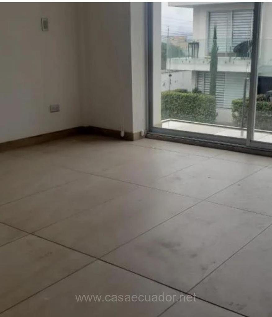 Casa en Renta en Conjunto Privado Tanda Nayón Quito