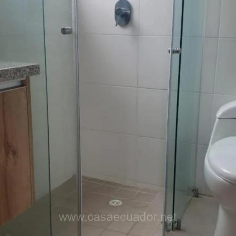Casa en Renta en Conjunto Privado Tanda Nayón Quito