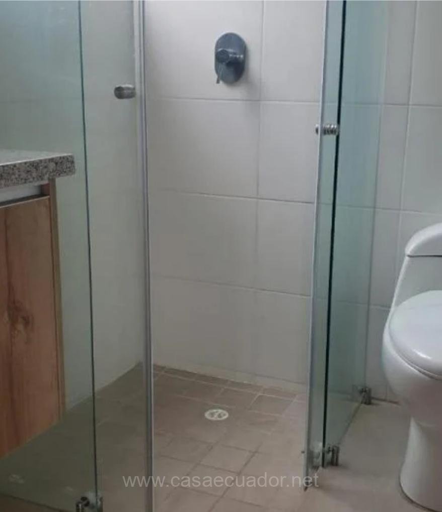 Casa en Renta en Conjunto Privado Tanda Nayón Quito