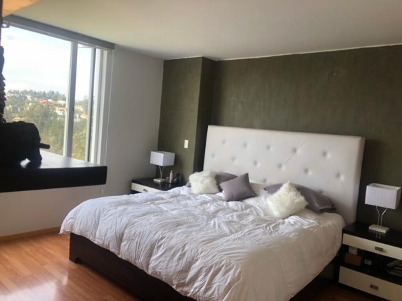 Casa de lujo con piscina en venta Tanda Nayón