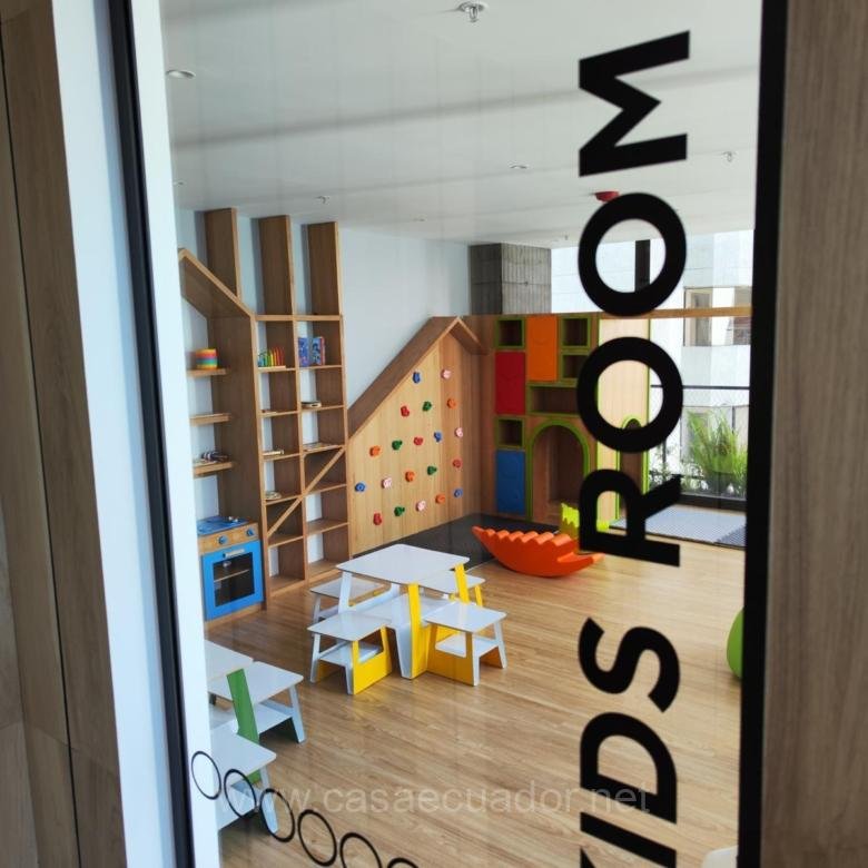 Suite IQON en Venta La Carolina Quito Piso 30