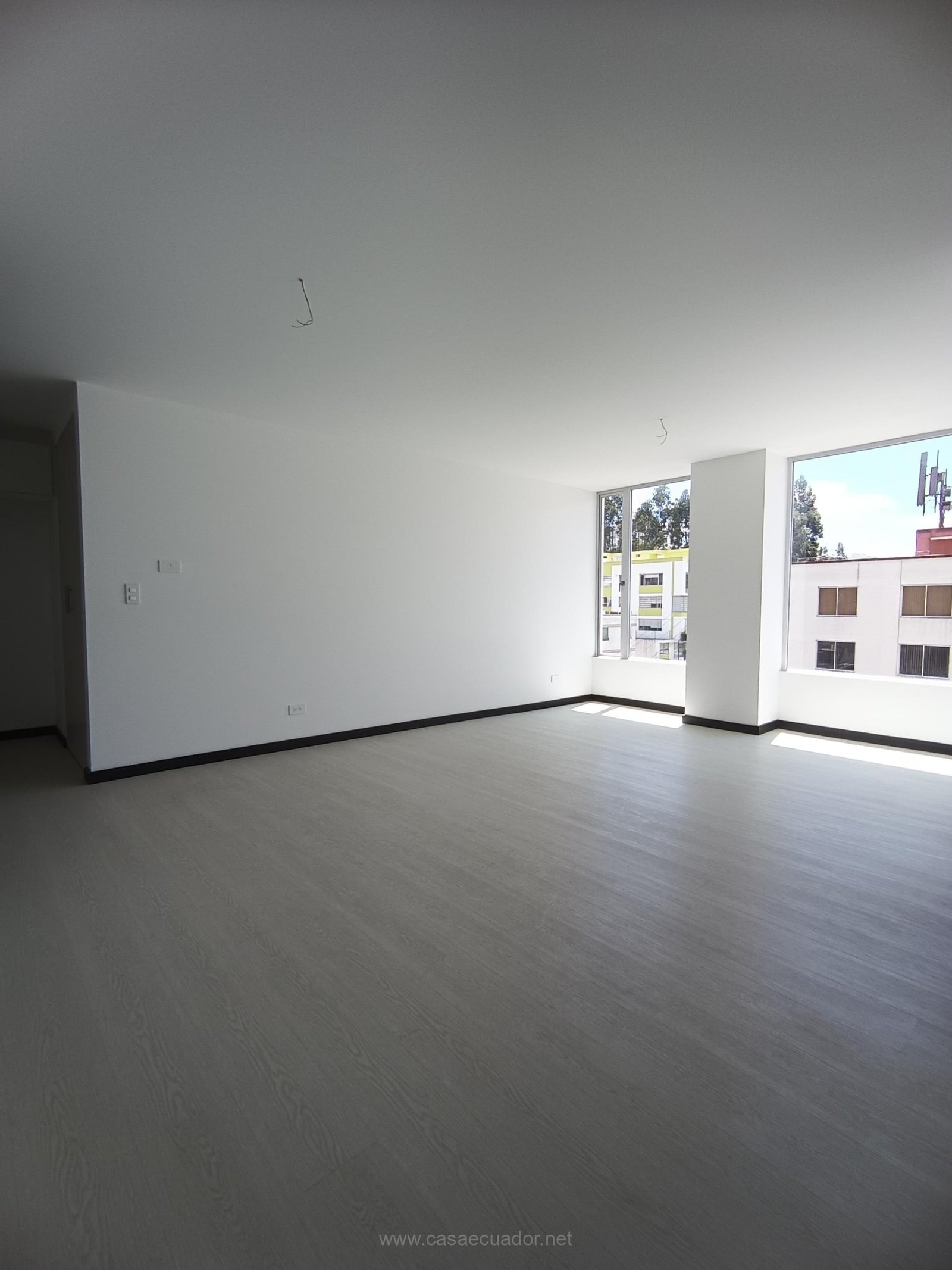 Suite en venta en Ponceano Quito