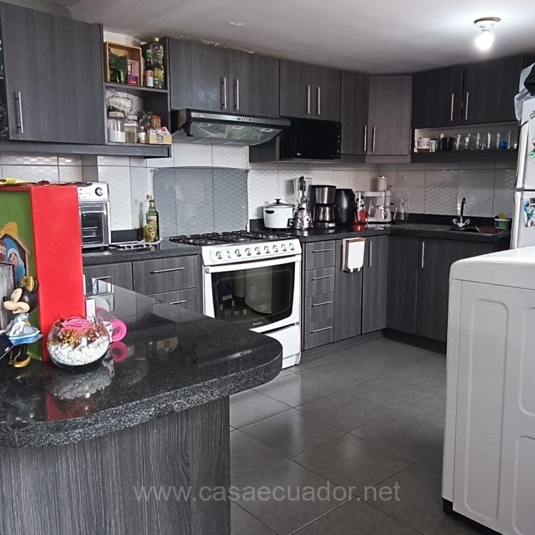 Casa en venta sector Rumiñahui Quito de 3 dormitorios