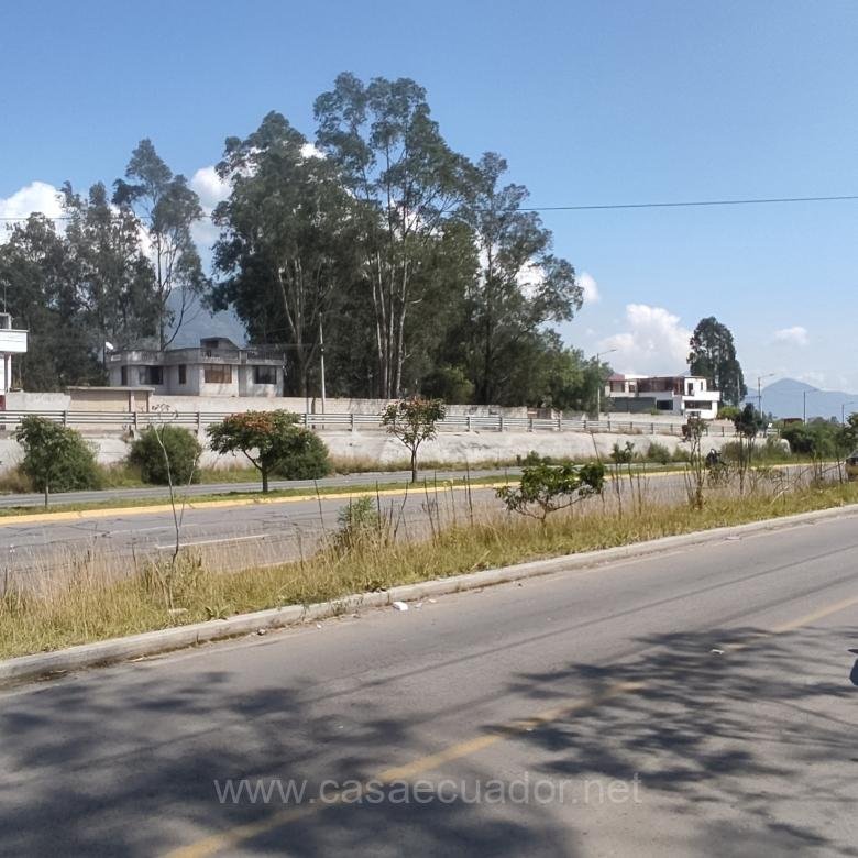 Terreno en Venta en Urabá Sector El Murko con Frente a la Av. Simón Bolívar