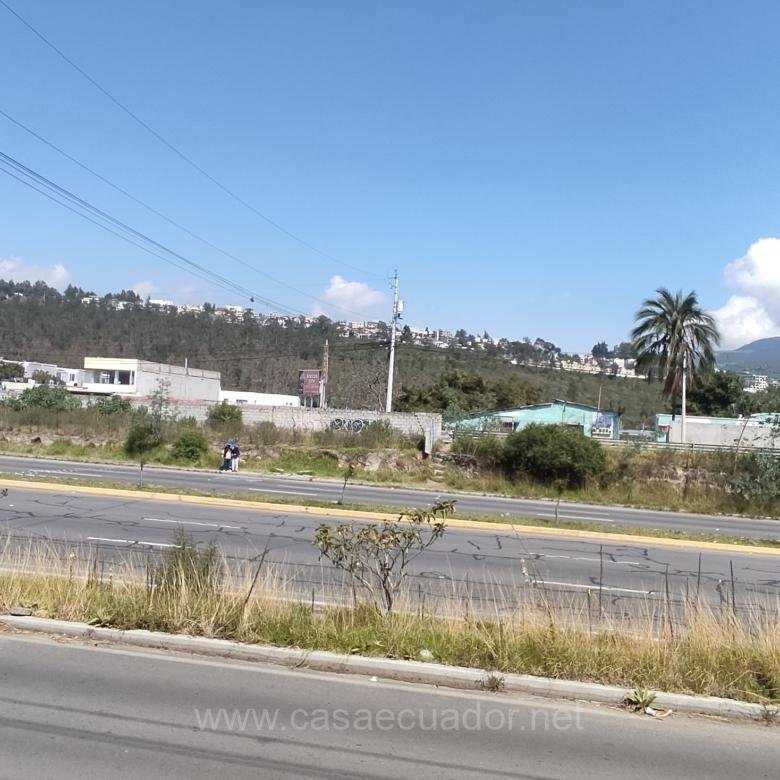 Terreno en Venta en Urabá Sector El Murko con Frente a la Av. Simón Bolívar
