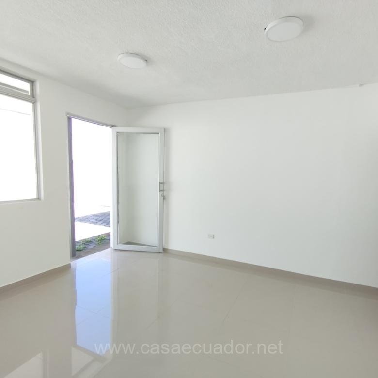 Local comercial en venta en San Rafael Sangolquí cerca de San Luis Shopping