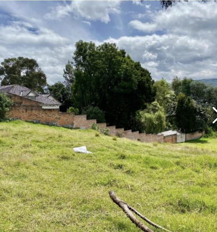 Terreno en Venta Valle de Los Chillos Sector Mansión Samzara