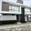 Casa de lujo en venta sector Hilacril Tumbaco con acabados premium