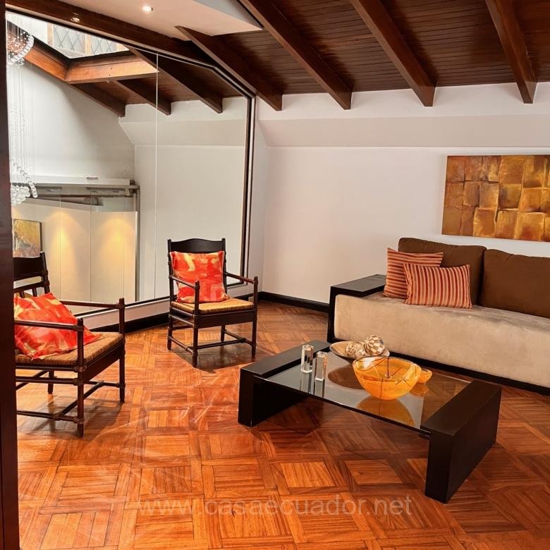 Casa Independiente de Lujo en Venta Quito Tenis
