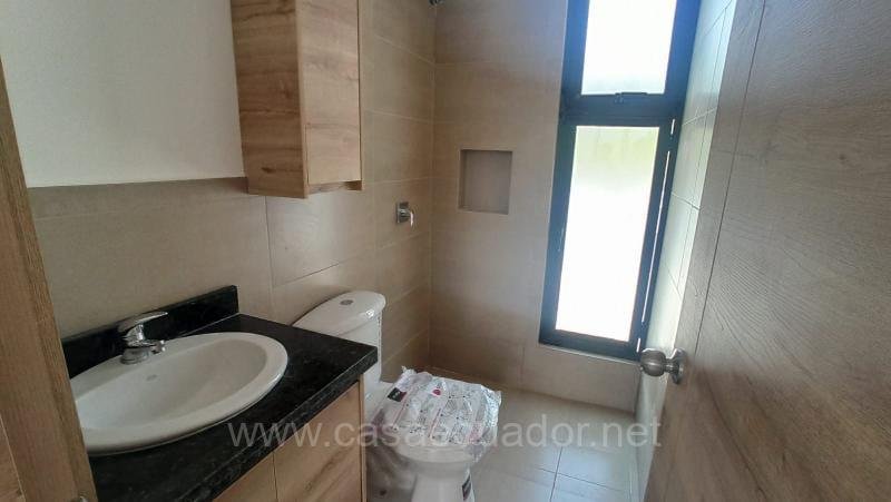 Casa de 2 Dormitorios en Venta Conocoto Valle de Los Chillos
