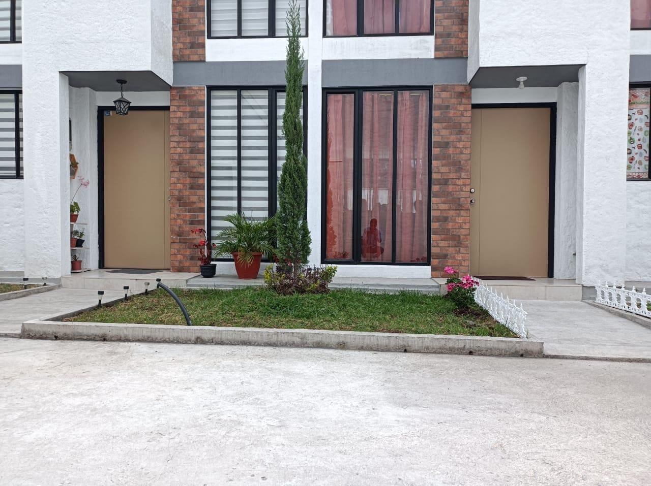 Casa de 2 Dormitorios en Venta Conocoto Valle de Los Chillos