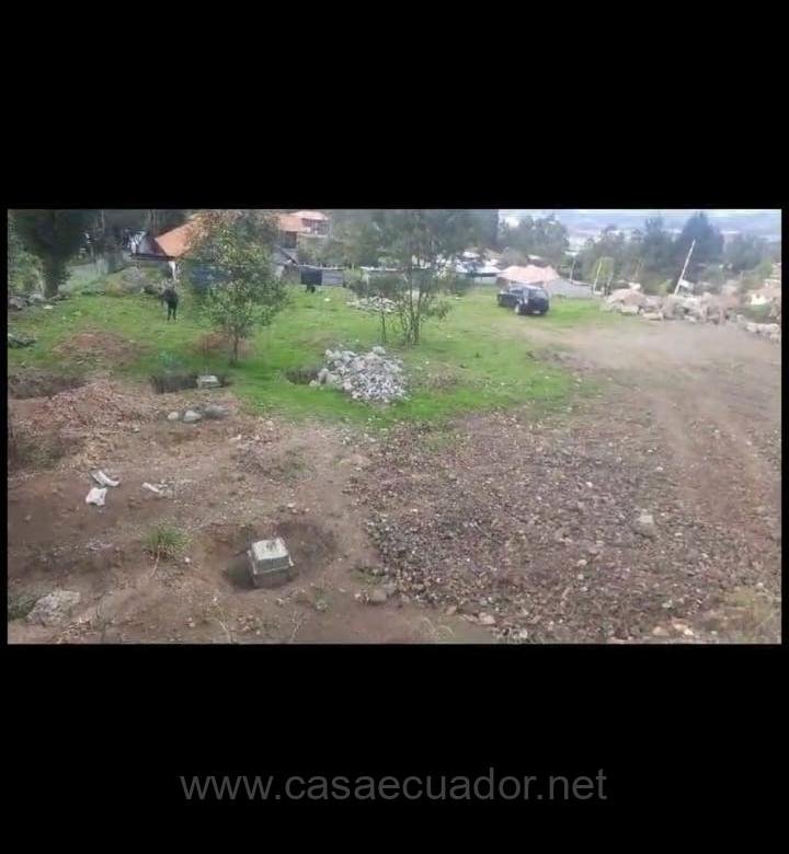 Terreno de 1.500 m² en Venta en Llatcón, Cuenca
