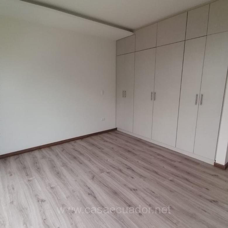 Departamento en venta en Las Casas Quito de 3 dormitorios
