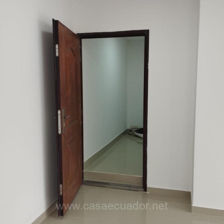 Local comercial en venta en San Rafael Sangolquí cerca de San Luis Shopping
