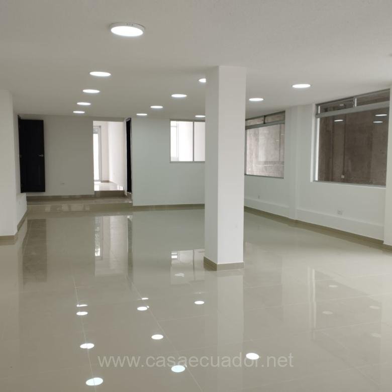 Local comercial en venta en San Rafael Sangolquí cerca de San Luis Shopping