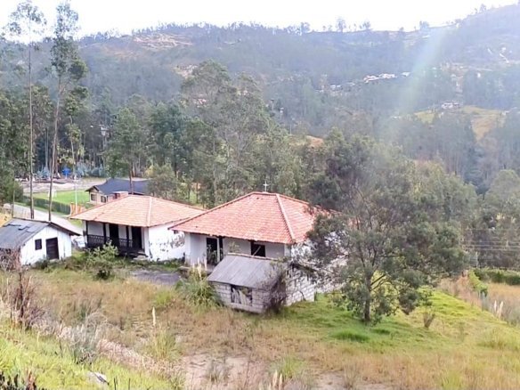 Terreno con casa de campo en venta en Sitincay Déleg
