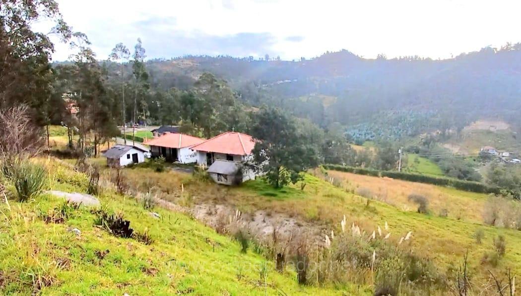 Terreno con casa de campo en venta en Sitincay Déleg