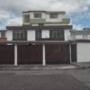 Casa en venta en Ciudadela Baker Quito con suite independiente