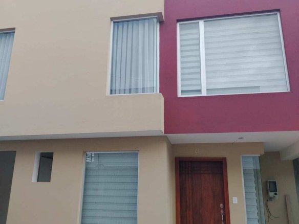 Casa independiente en venta Valle de Los Chillos