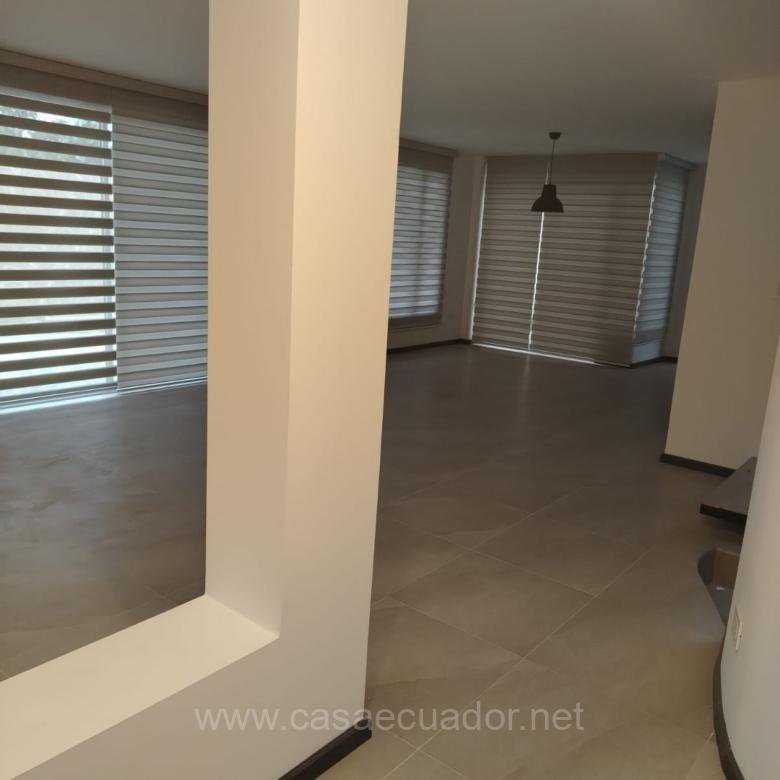 Casa independiente en venta Valle de Los Chillos