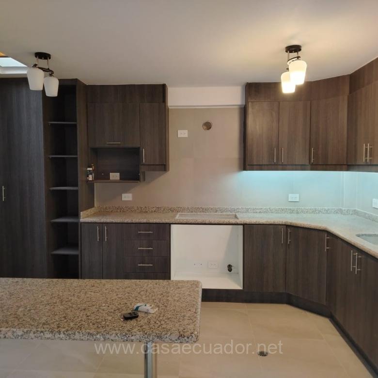 Casa independiente en venta Valle de Los Chillos