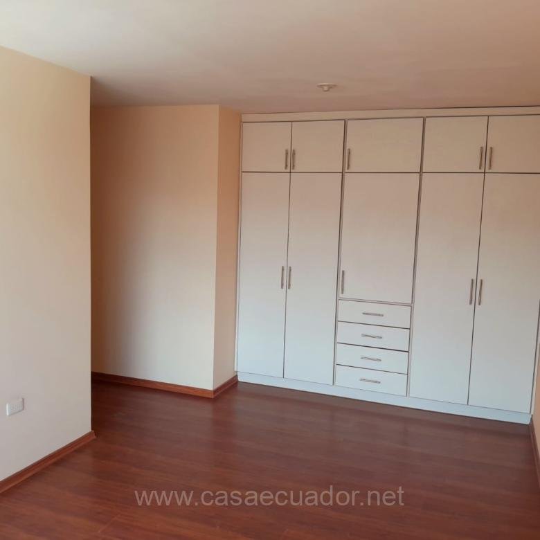 Departamento en venta en Pomasqui Montecarmelo