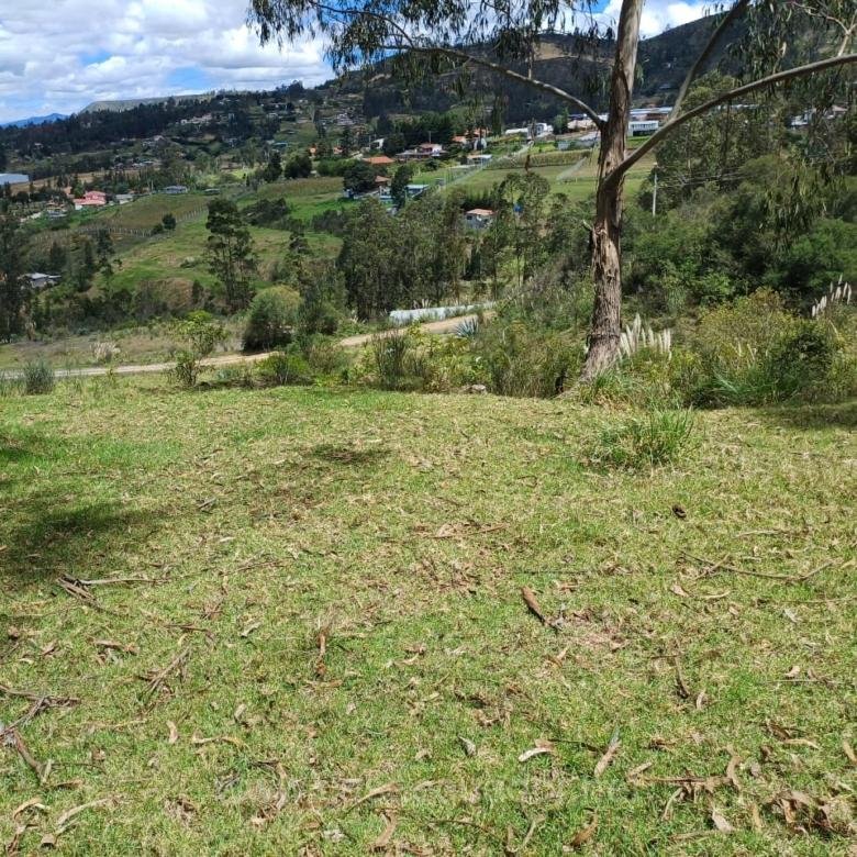 Terreno de 7700 m² en Azogues