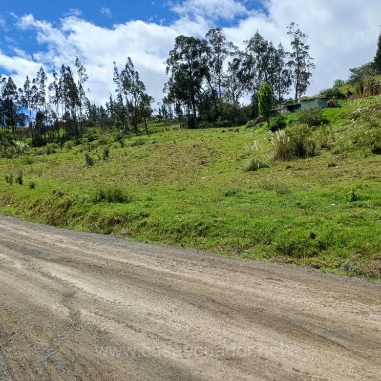 Terreno comercial cerca de Cuenca Azogues