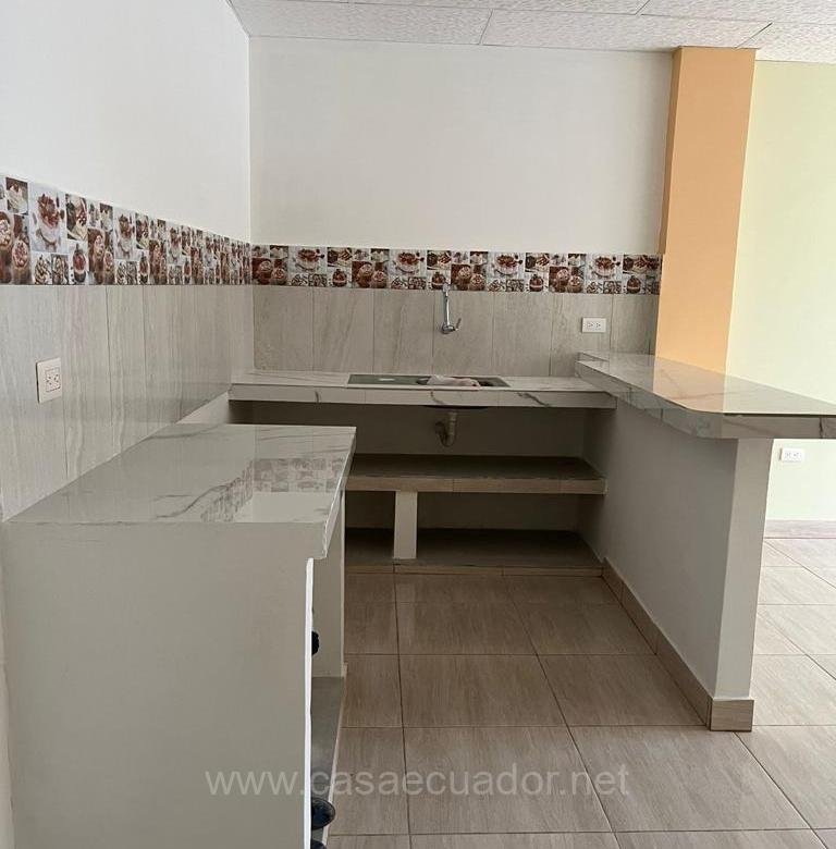 Casa rentera en venta cerca del Mall del Río Guayaquil