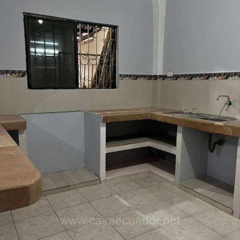 Casa rentera en venta cerca del Mall del Río Guayaquil