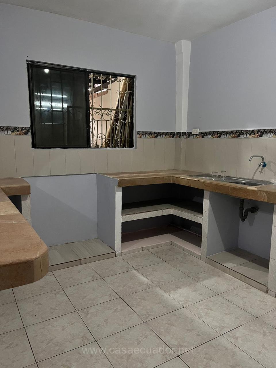 Casa rentera en venta cerca del Mall del Río Guayaquil
