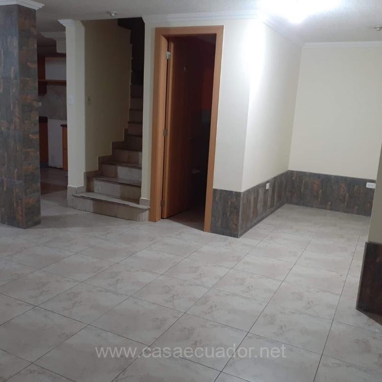 Se Vende Casa De Dos Plantas