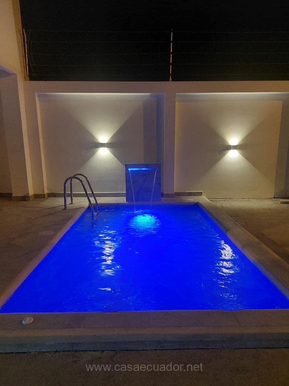 Casa moderna con piscina en Parque Forestal Portoviejo