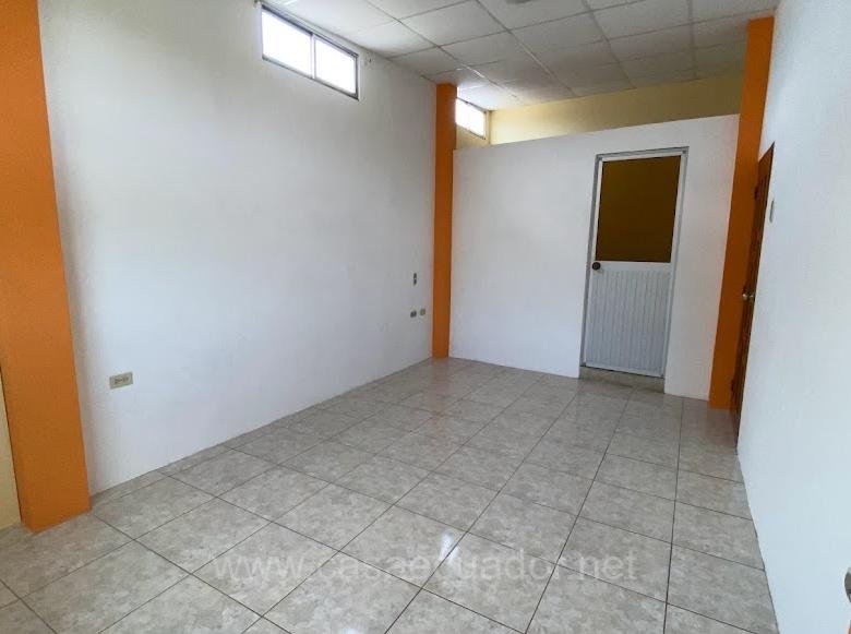 Casa rentera en venta en Chone