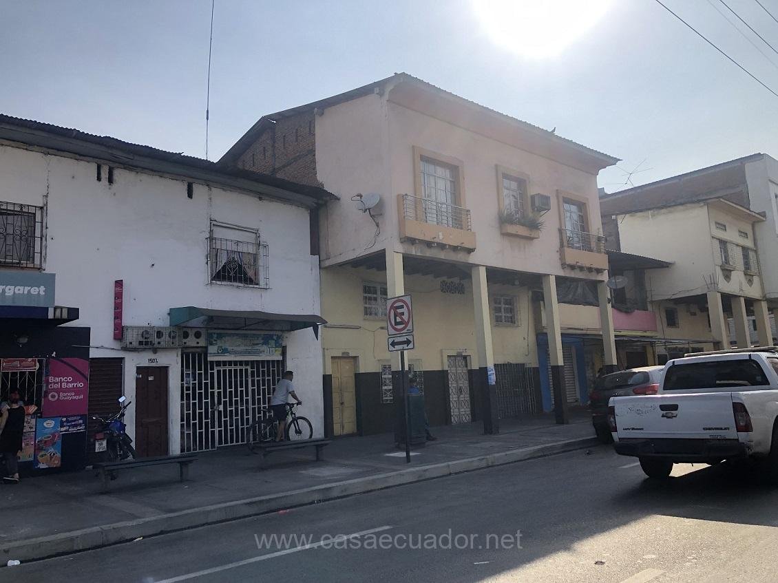 Terreno en venta sobre Avenida Portete para desarrollo inmobiliario en Guayaquil