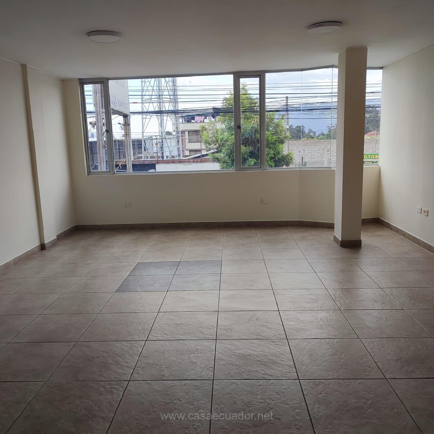 Oficina en arriendo en Sangolquí de 65 m²