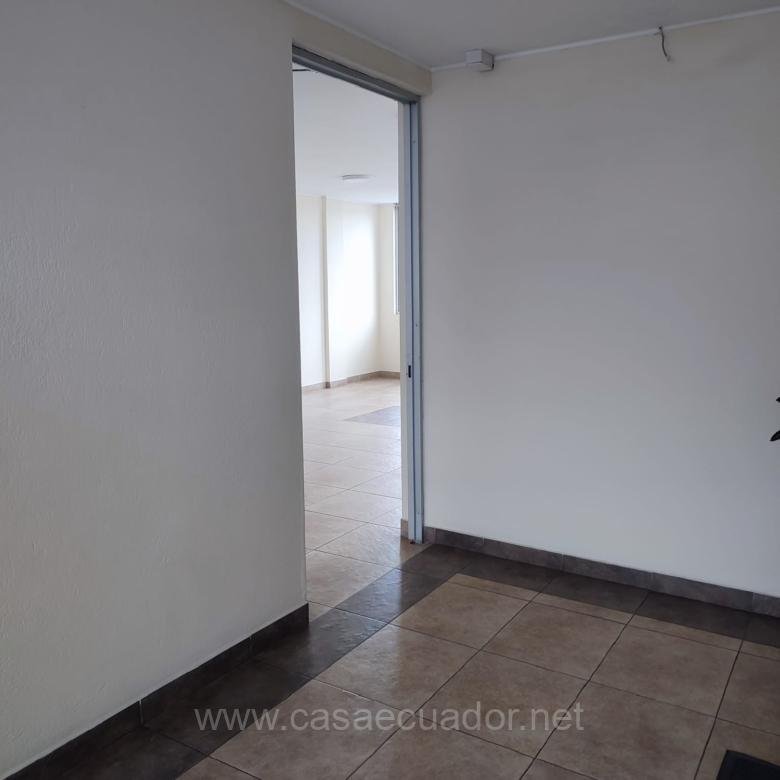 Oficina en arriendo en Sangolquí de 65 m²