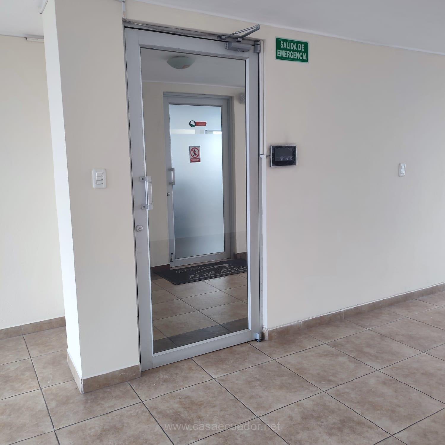 Oficina en arriendo en Sangolquí de 65 m²