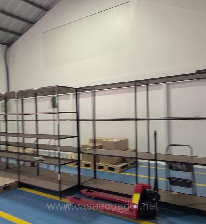 Nave Industrial en Venta en El Cebollar Cuenca