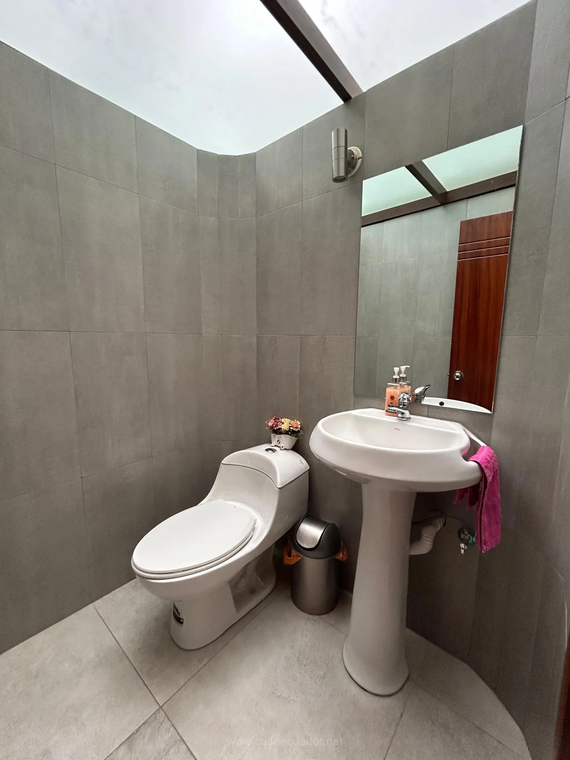 Casa en Venta en Misicata Cuenca con 4 Dormitorios