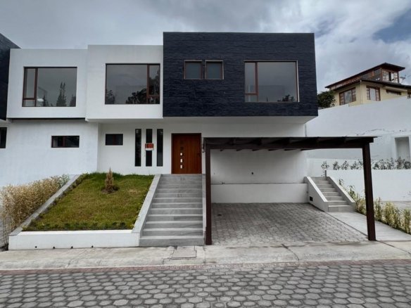 Casa en venta en Tumbaco