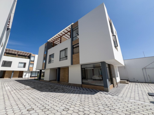 Casa en venta en Conocoto Sector Dean