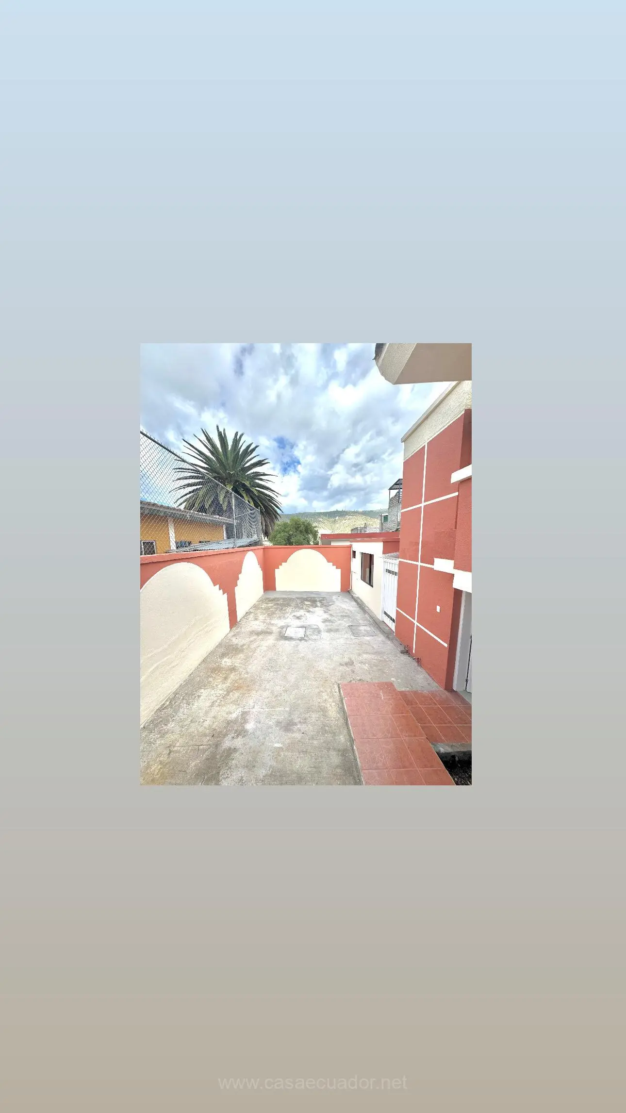 Casa en Venta San Antonio Quito Conjunto Privado