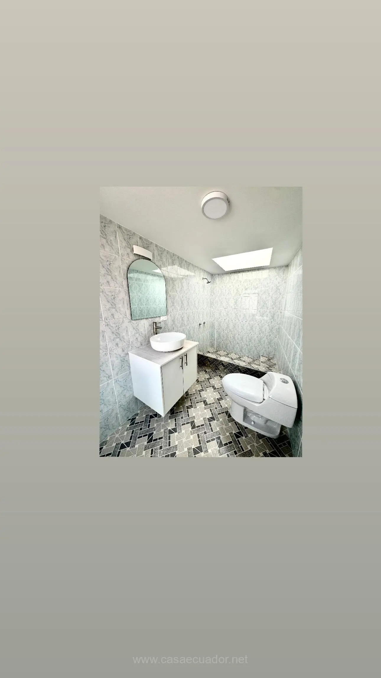 Casa en Venta San Antonio Quito Conjunto Privado